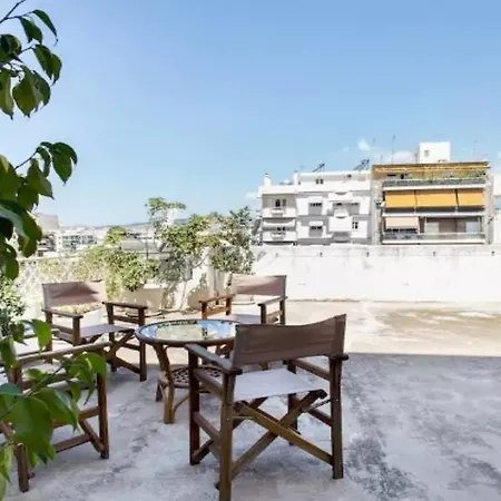 Large 3 Bedroom Apt With Terrace Athens Exterior photo