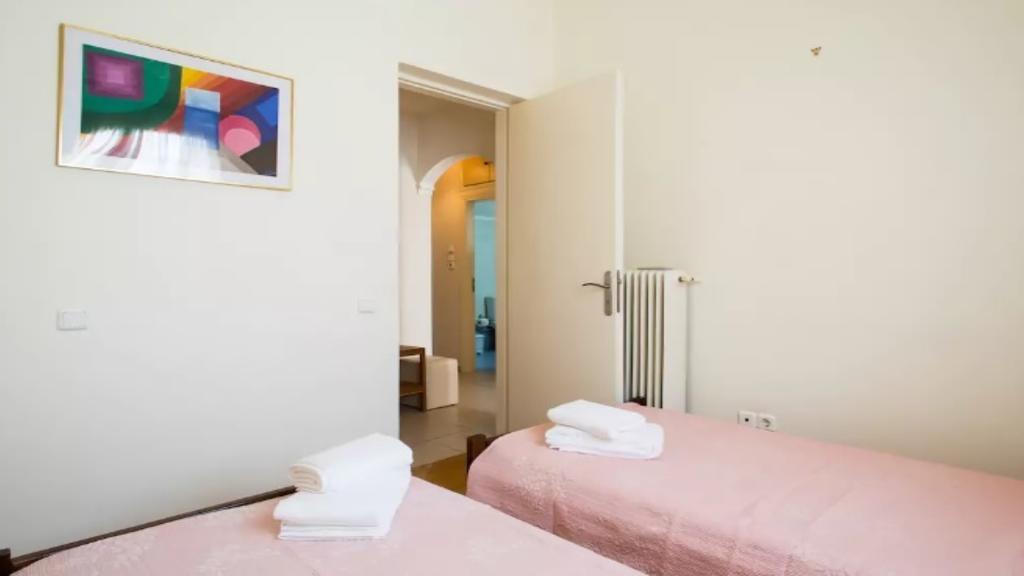 Apartment Large 3 Bedroom With Terrace Athens
