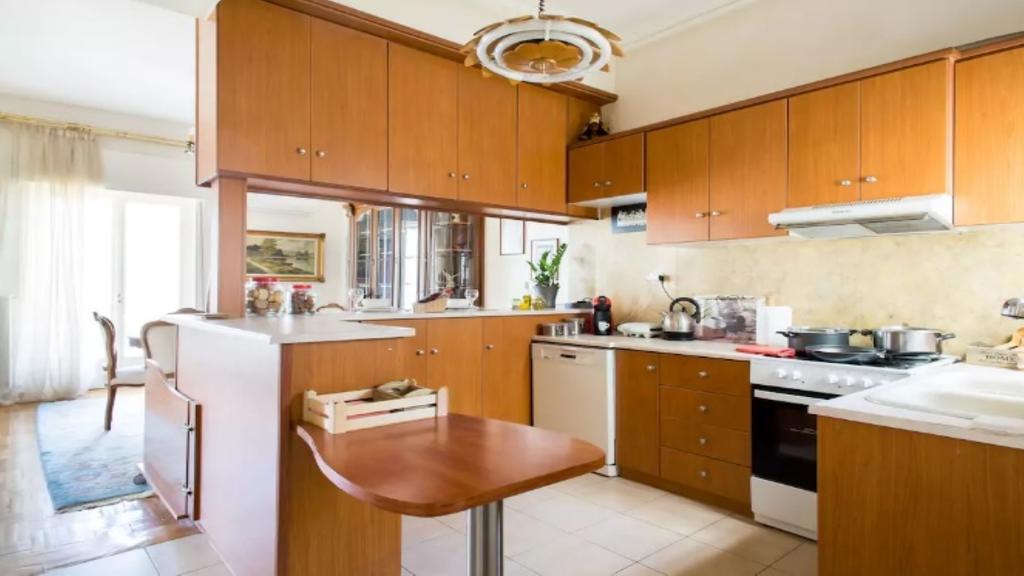 Large 3 Bedroom With Terrace * Athens