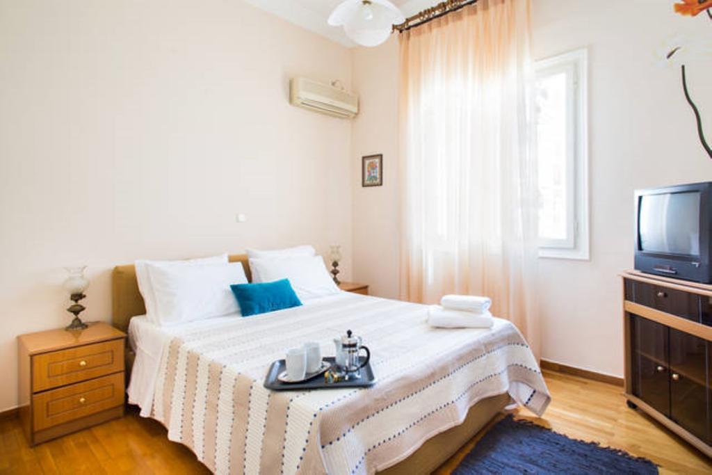Large 3 Bedroom With Terrace * Athens