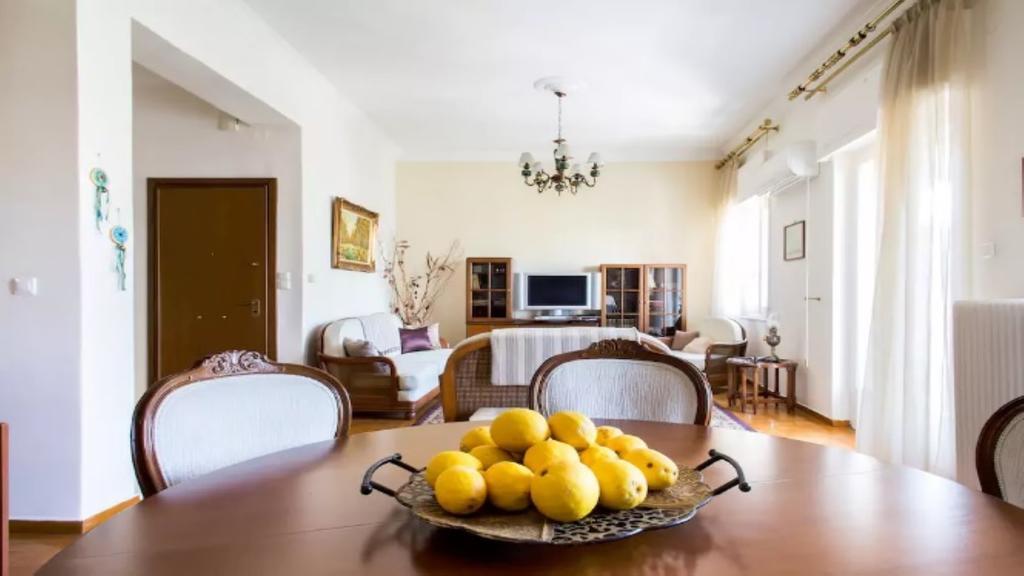 Apartment Large 3 Bedroom With Terrace *